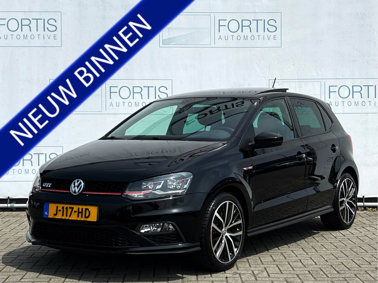 Volkswagen Polo - 1.8 TSI GTI PANO | ZEER NETTE AUTO | STOELVERW | PDC VOOR & ACHTER | CARPLAY | - AutoWereld.nl