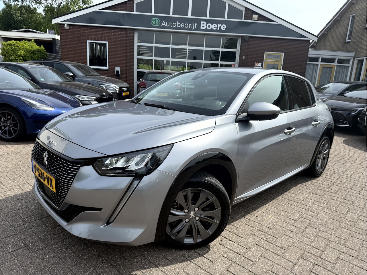Peugeot e-208 - EV Allure Pack 50 kWh 28339km, Camera, App Connect - AutoWereld.nl