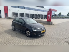 Volkswagen Polo - 1.4 TDI BlueMotion Euro 6 Turbo Rookt Zwart 2015