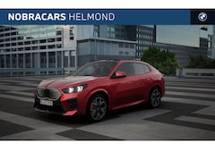 BMW iX2 - eDrive20 M Sport / Panoramadak / Adaptieve LED / M Adaptief onderstel / Comfort Access / P