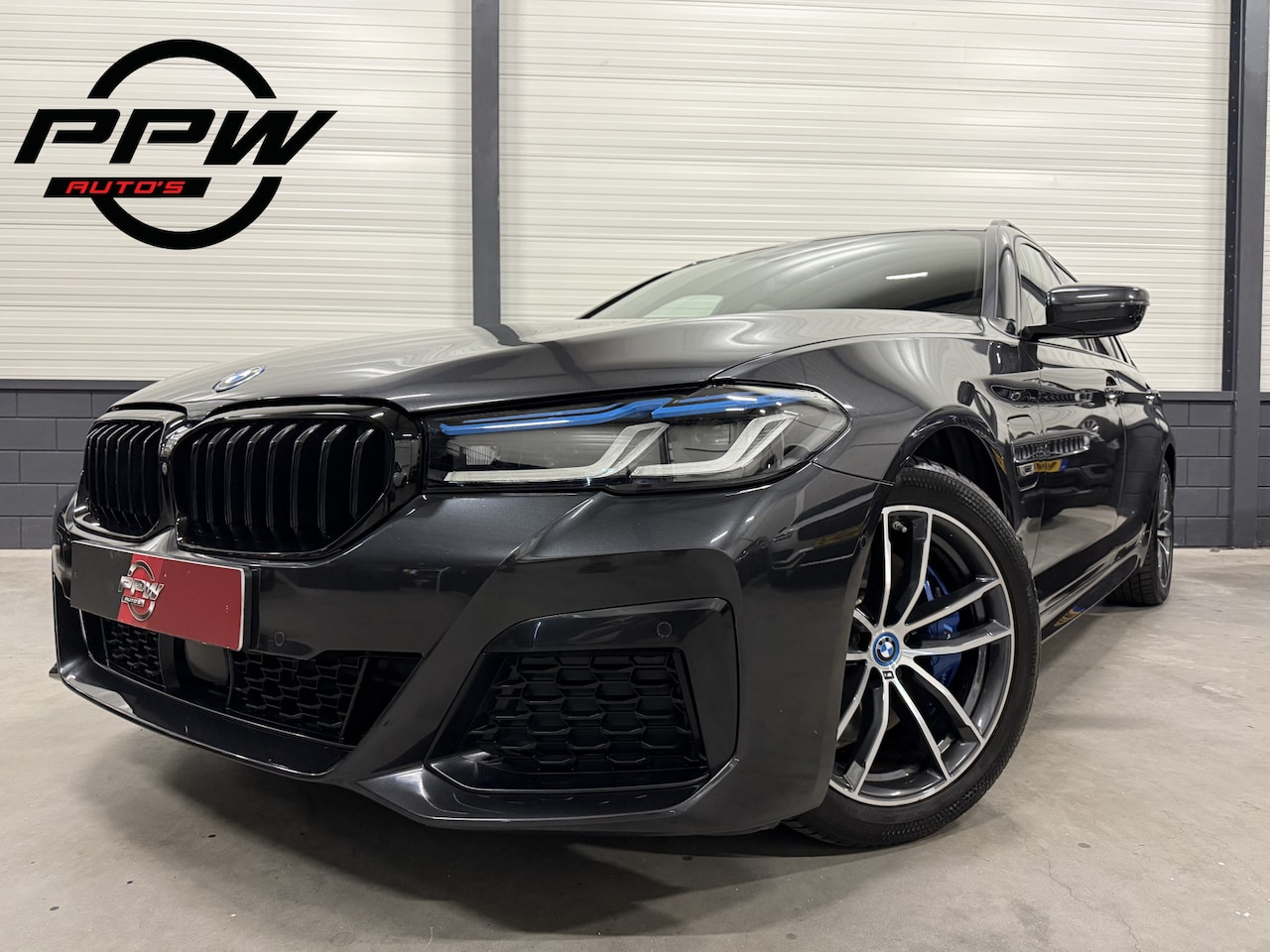 BMW 5-serie Touring - 530e xDrive M-Sport HEAD-UP/LASER/ACC/TREKHAAK/360CAMERA/ALCANTARA/KEYLESS/SHADOW-LINE/DRI - AutoWereld.nl