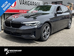 BMW 5-serie Touring - 530e Executive 18"/Leder/Dodehoek/Adaptieve cruise/Camera/Stoel + stuurverwarming/Apple Ca