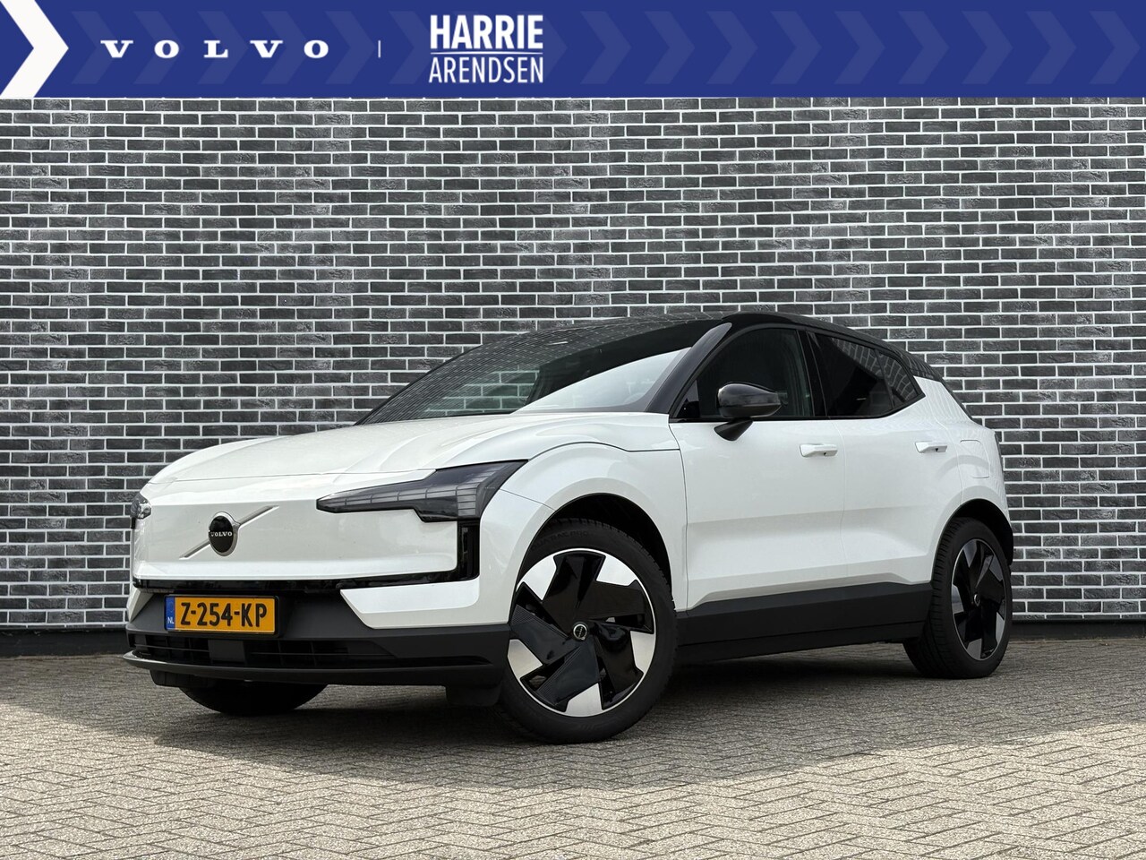 Volvo EX30 - Single Motor Extended Range Plus 69 kWh - AutoWereld.nl