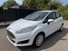 Ford Fiesta - 1.0 Style 5 Drs Airco/Cruise/Navigatie