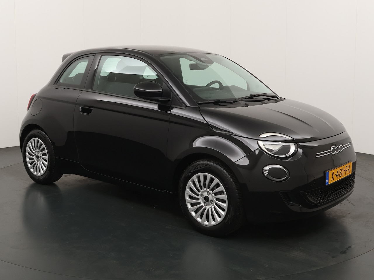 Fiat 500 - Urban 42 kWh Clima/Cruise /Carplay/audio blue tooth - AutoWereld.nl