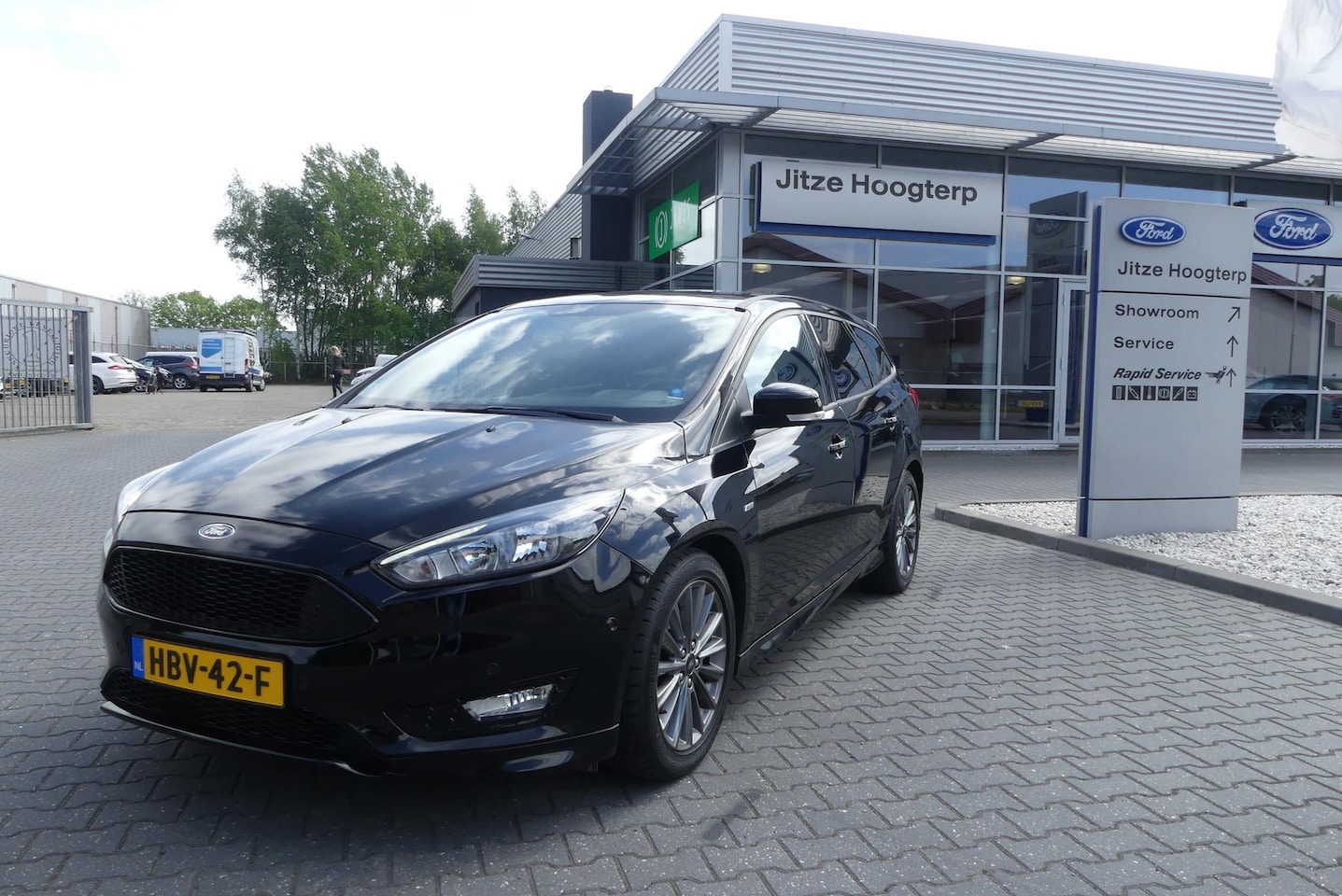 Ford Focus Wagon - 1.5 ST-Line CRUISE, NAVI, WINTER PACK, APPLE CARPLAY, 94.613KM - AutoWereld.nl