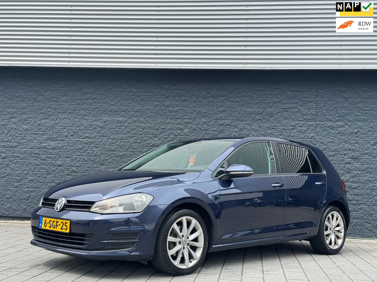 Volkswagen Golf - 1.2 TSI Trendline AUTOMAAT 5DRS AIRCO - AutoWereld.nl
