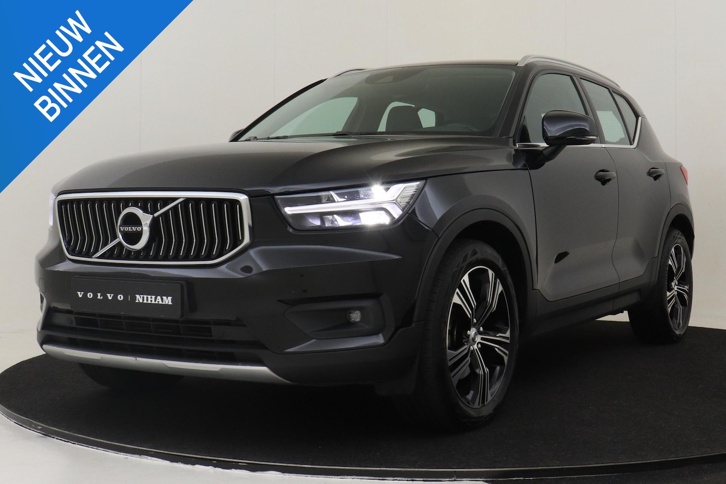 Volvo XC40 - T4 AUT. AWD INSCRIPTION -CAMERA|TREKHAAK|KEY-LESS|BLIS|CARPLAY|LEDER|ADAP.CRUISE - AutoWereld.nl