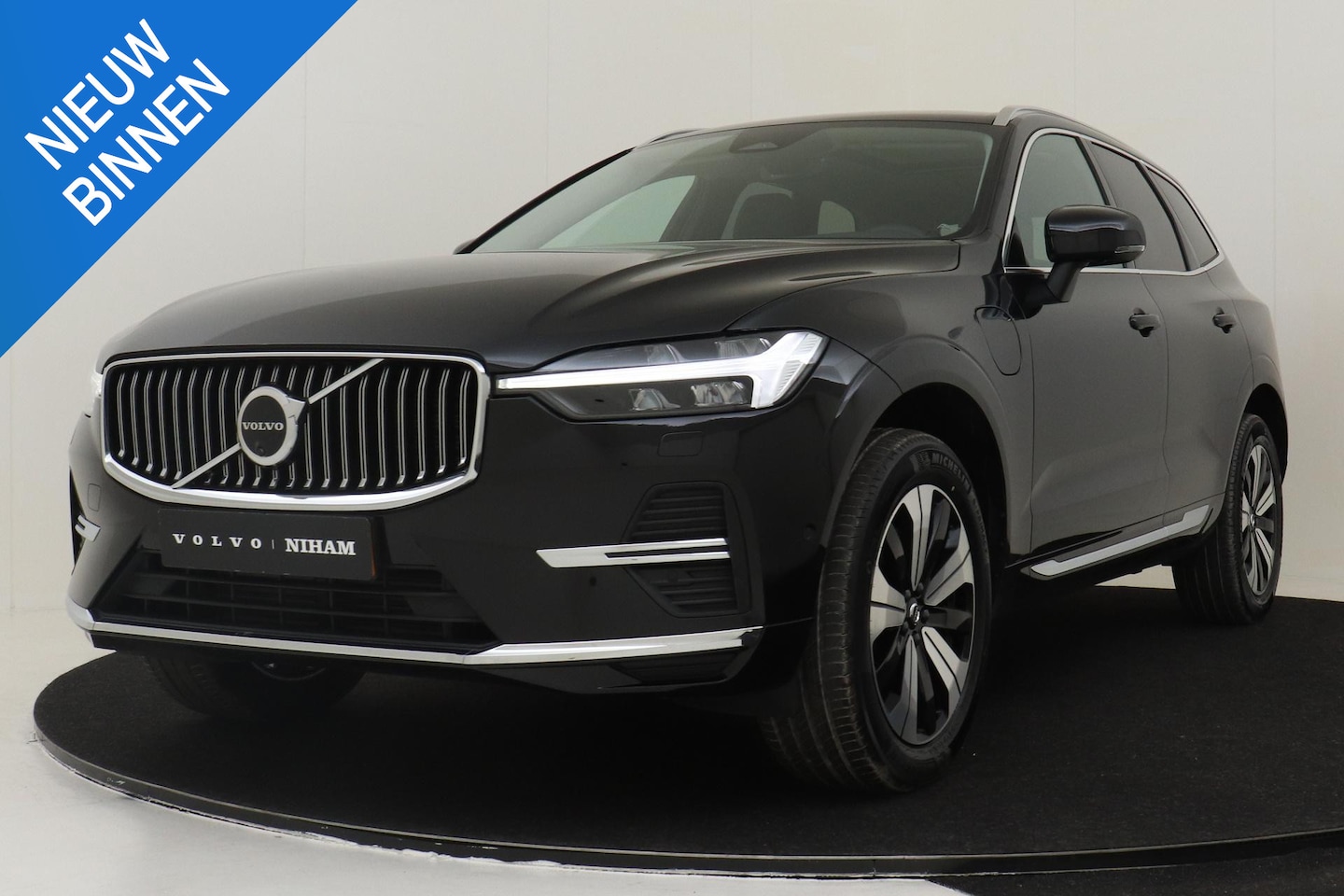 Volvo XC60 - T6 PLUG-IN HYBRID AWD PLUS BRIGHT -PANO.DAK|HARMAN/KARDON|360°CAM|TREKHAAK|19"|TREKHAAK - AutoWereld.nl