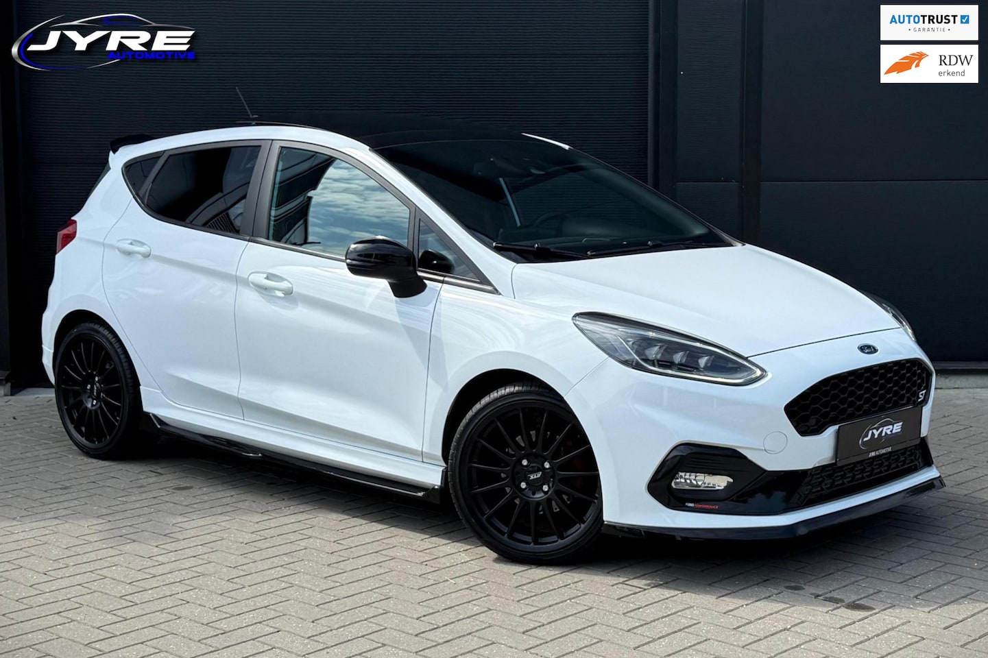 Ford Fiesta - 1.5 ST 200 PK, Performance Pack, Maxton, Panoramadak - AutoWereld.nl