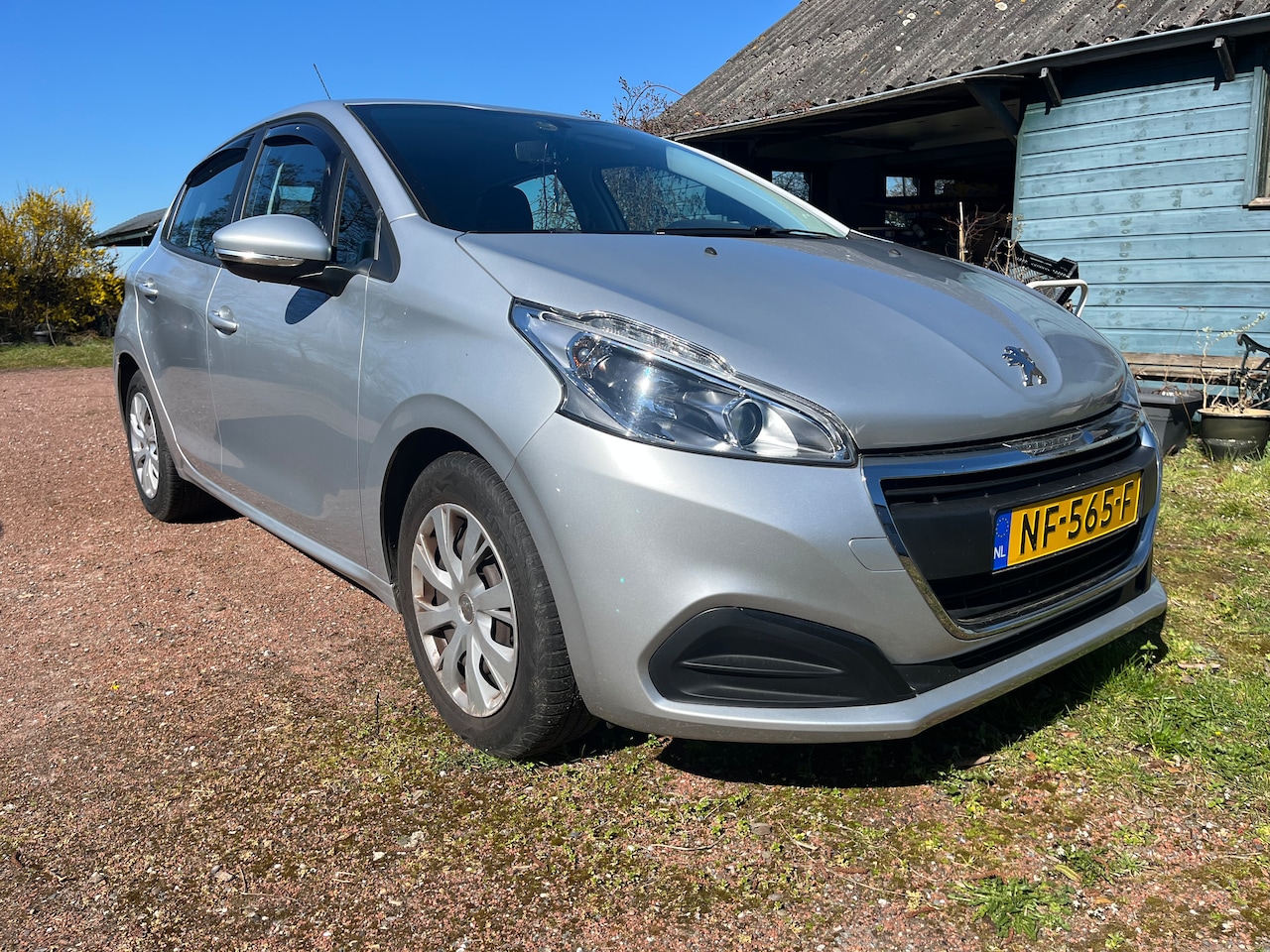 Peugeot 208 - 1.2 PureTech Active Lage km stand - AutoWereld.nl