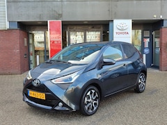 Toyota Aygo X - X-JOY AUTOMAAT 4S-BANDEN CLIMA APPLE/ANDROID CAMERA 15'' LM-VELGEN BLUETOOTH EL-RAMEN/SPIE