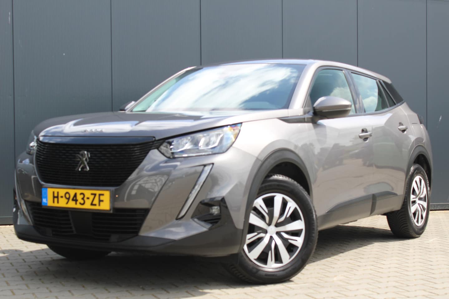 Peugeot 2008 - 1.2 Active | incl. 12 maanden garantie | Trekhaak | Navigatie | Cruise control | DAB+ | Ai - AutoWereld.nl