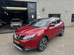 Nissan Qashqai - 1.2 Tekna *NL-AUTO*PANO-DAK*NAVI*360 Camera*VERW STOELEN*NAP*LM-VELGEN