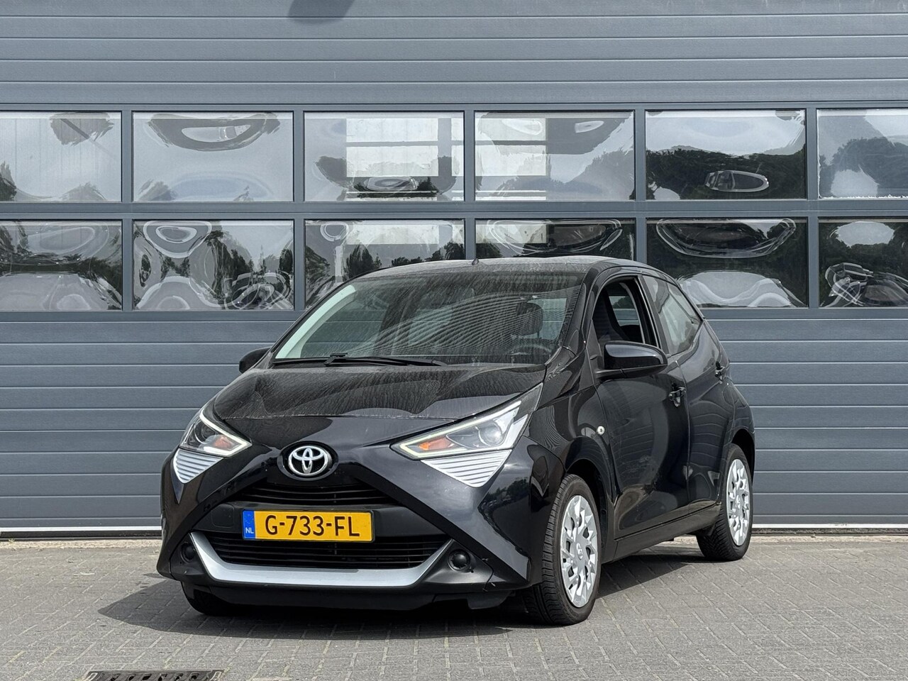 Toyota Aygo - 1.0 VVT-I X-PLAY LIMITED I APPLE CARPLAY I ACHTERUITRIJCAMERA I 5-DEURS I AIRCONDITIONING - AutoWereld.nl