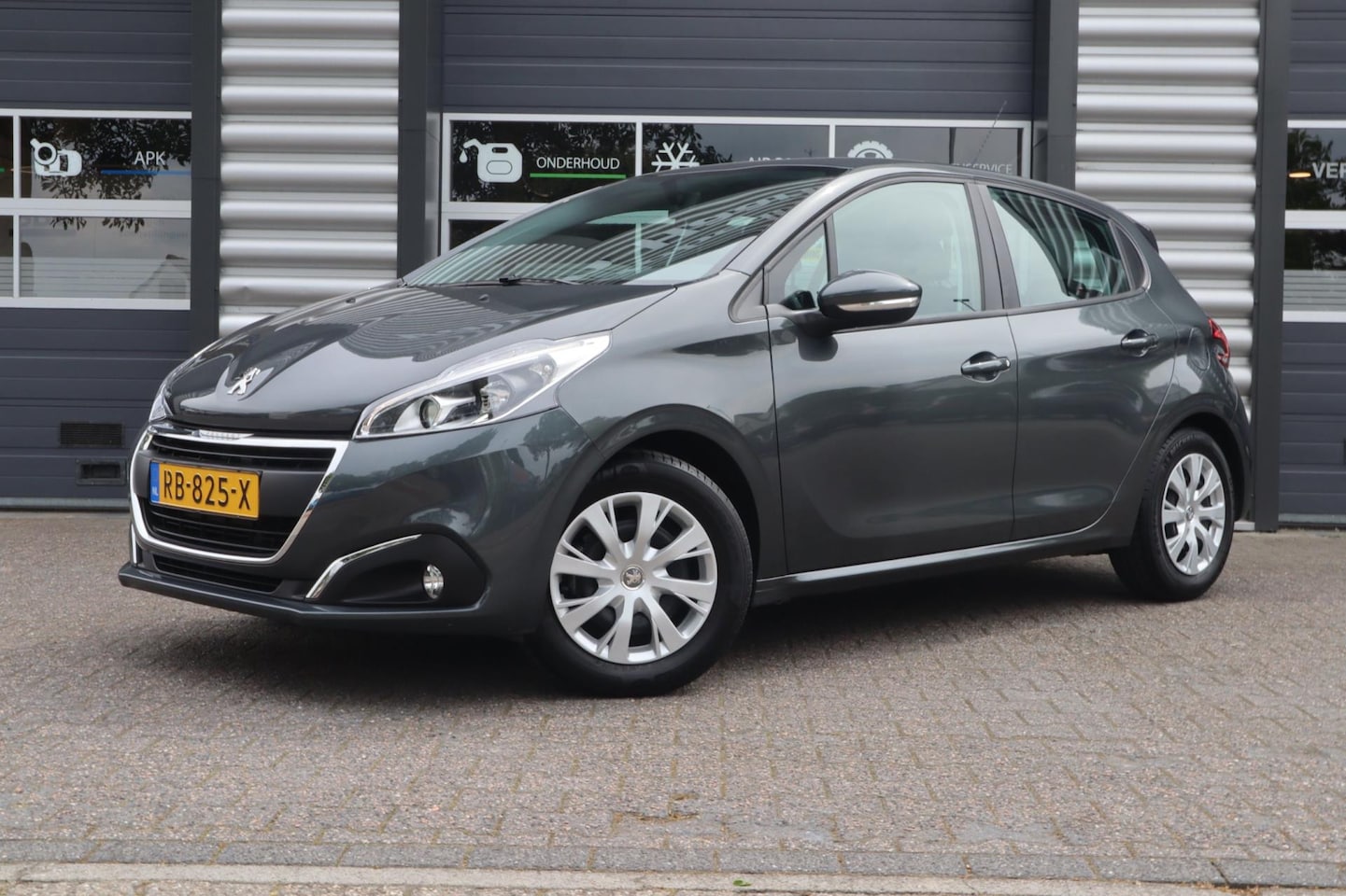 Peugeot 208 - 1.2 PureTech Blue Lion 1.2 PureTech Blue Lion - AutoWereld.nl