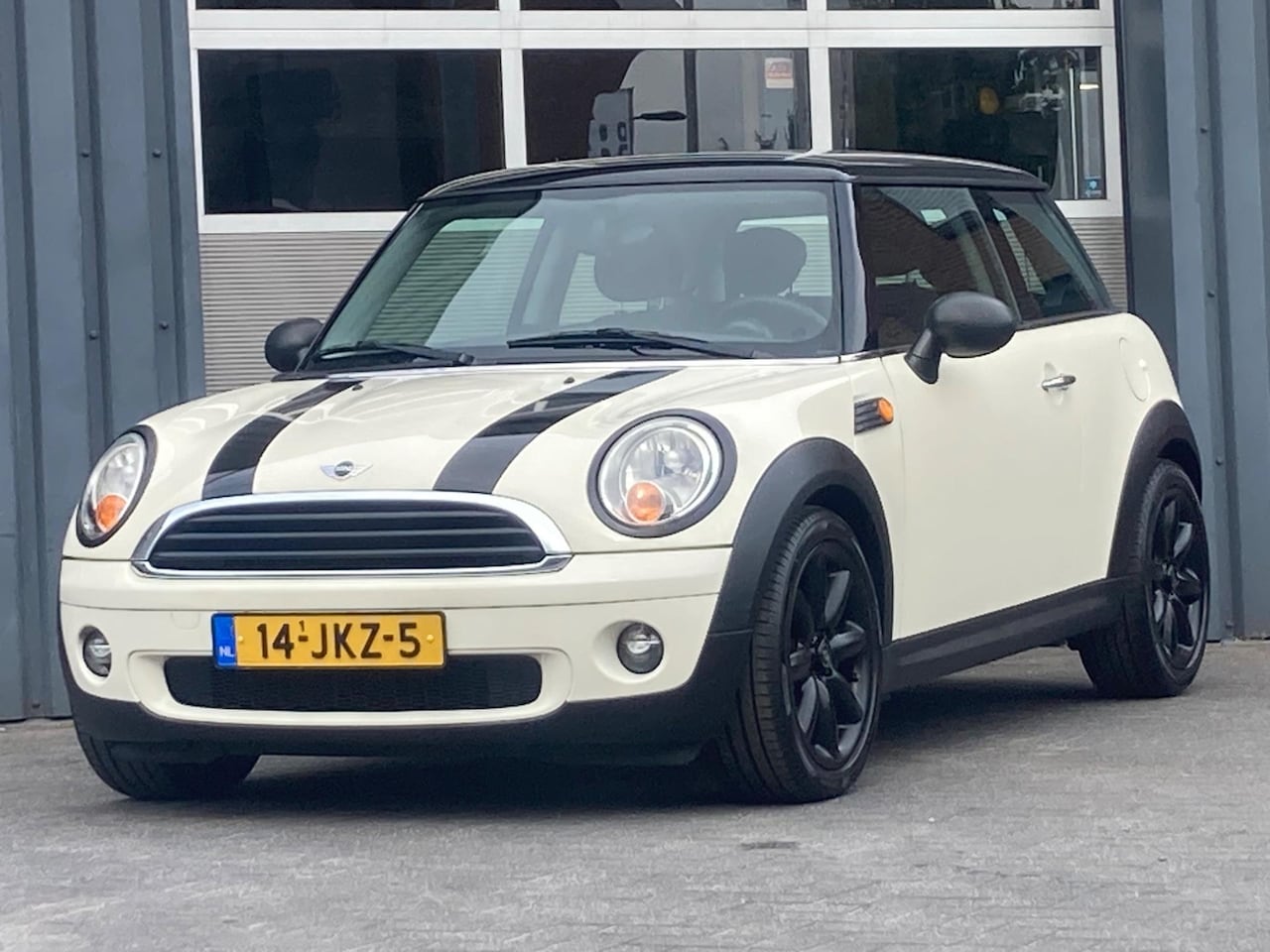 MINI One - Mini 1.4 Navigatie, Airconditioning, 17 inch, Apk 05-2025! - AutoWereld.nl