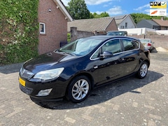 Opel Astra - 1.6 Cosmo 2010 airco/trekhaak/cruis/5drs/lichtmetaal/enz