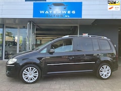 Volkswagen Touran - 1.4 TSI Highline Navi/Leder/PDC/Top staat