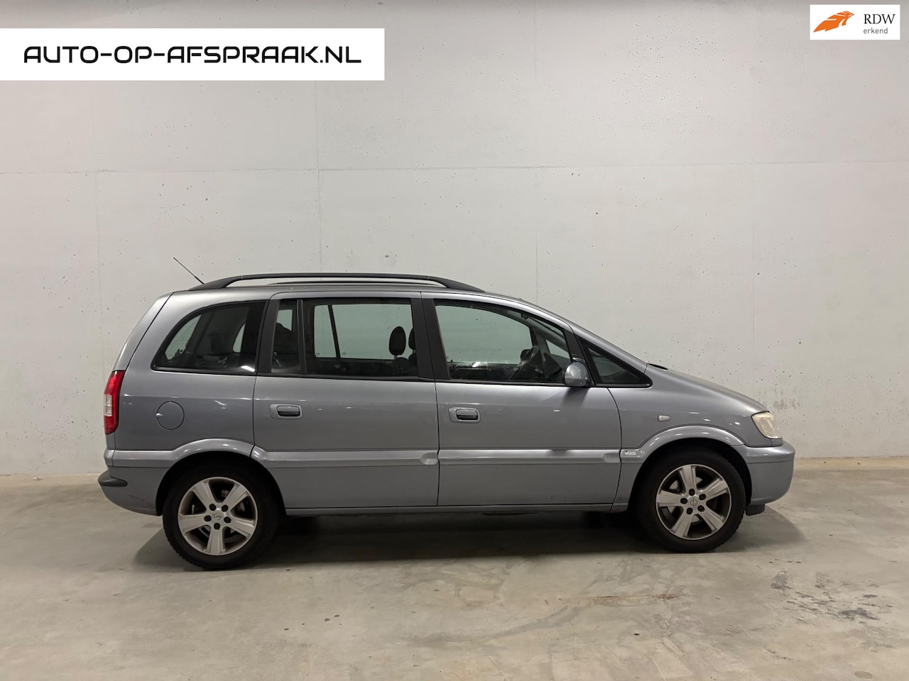 Opel Zafira - 1.8 16V Airco Cruise C. 7pers. APK NAP - AutoWereld.nl