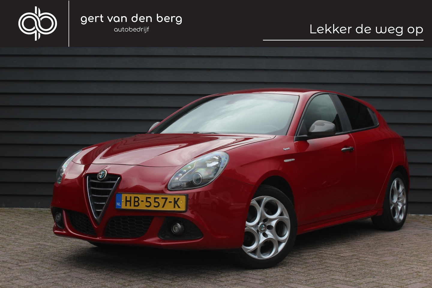 Alfa Romeo Giulietta - 1.4 T Sprint - 170 PK - NAVIGATIE - AUTOMAAT - CRUISE - TREKHAAK - CLIMA - - AutoWereld.nl