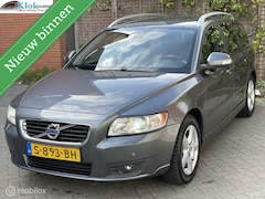 Volvo V50 - 1.6 D2 S/S Summum Parkeer sensoren Clima Cruise