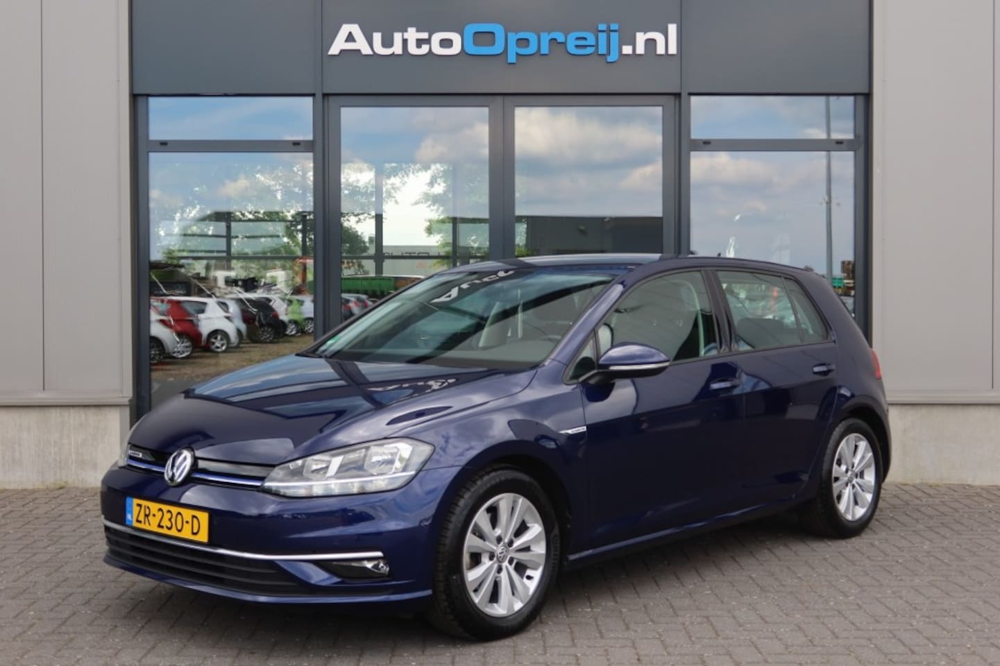 Volkswagen Golf - 1.5 TSI Comfortline 5drs. 131pk Clima, Cruise, PDC, Trekhaak afnb. - AutoWereld.nl
