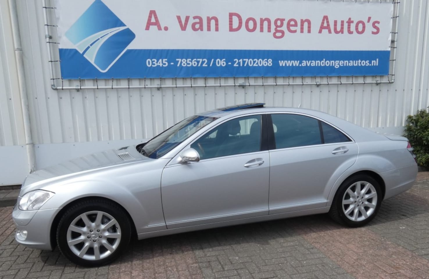 Mercedes-Benz S-klasse - 550 V8 Automaat,Navi,Camera,Leer,Schuifdak - AutoWereld.nl