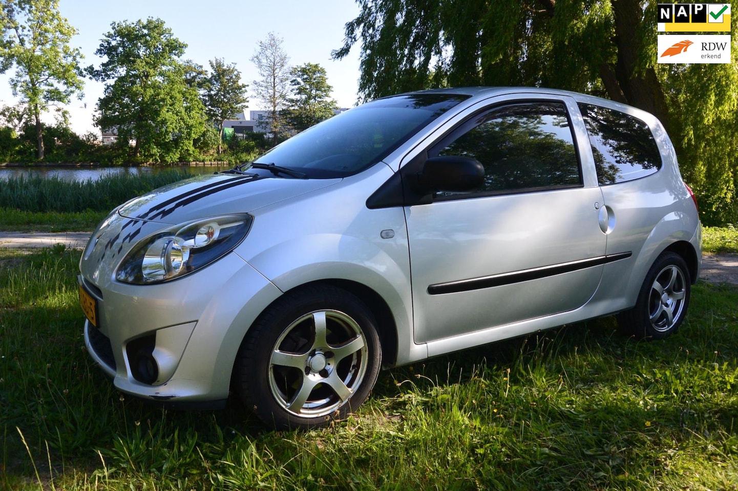 Renault Twingo - 1.2-16V Authentique*airco*150dkm*apk - AutoWereld.nl