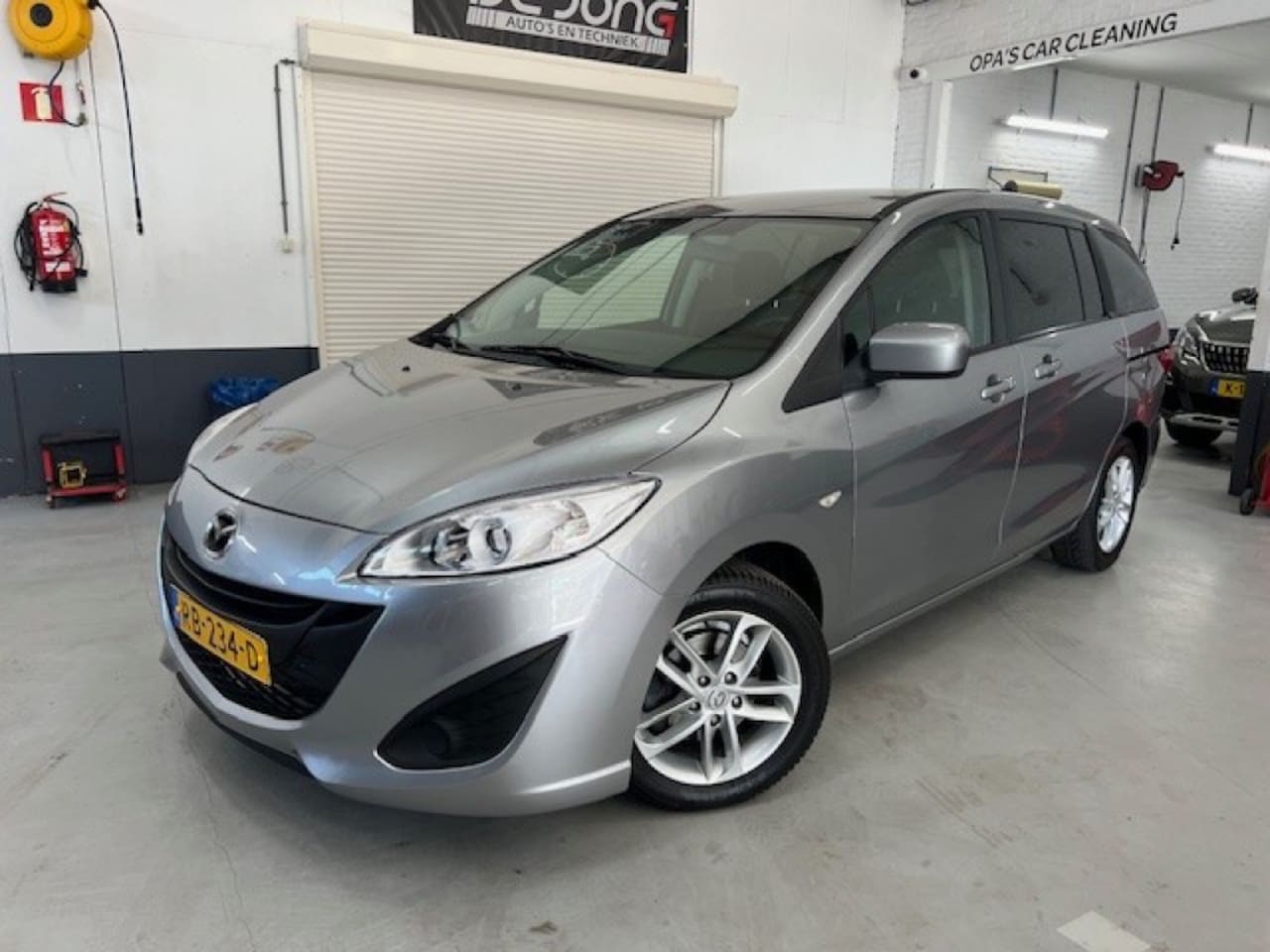 Mazda 5 - 2.0 6 prs, Clima, Media radio, Trekhaak, Cruise Ctrl - AutoWereld.nl