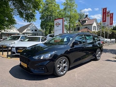 Ford Focus Wagon - 1.5 ECOBOOST ST-LINE AUTOMAAT / NAVI / CAMERA