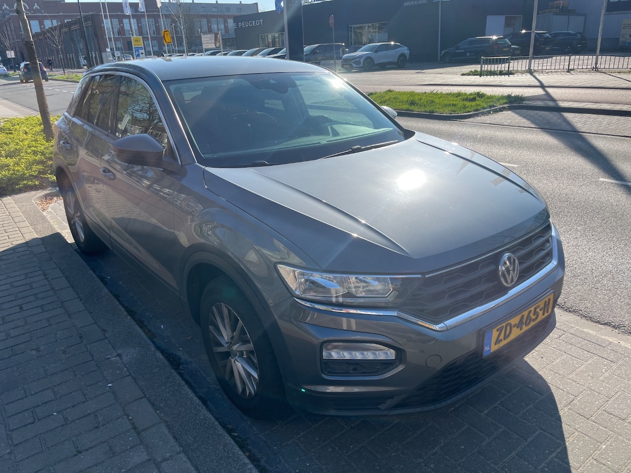 Volkswagen T-Roc - 1.0 TSI | ADAPTIVE CRUISE | NAVI | PARK SENS. V+A | STOELVERWARMING | APPLE CARPLAY + ANDR - AutoWereld.nl