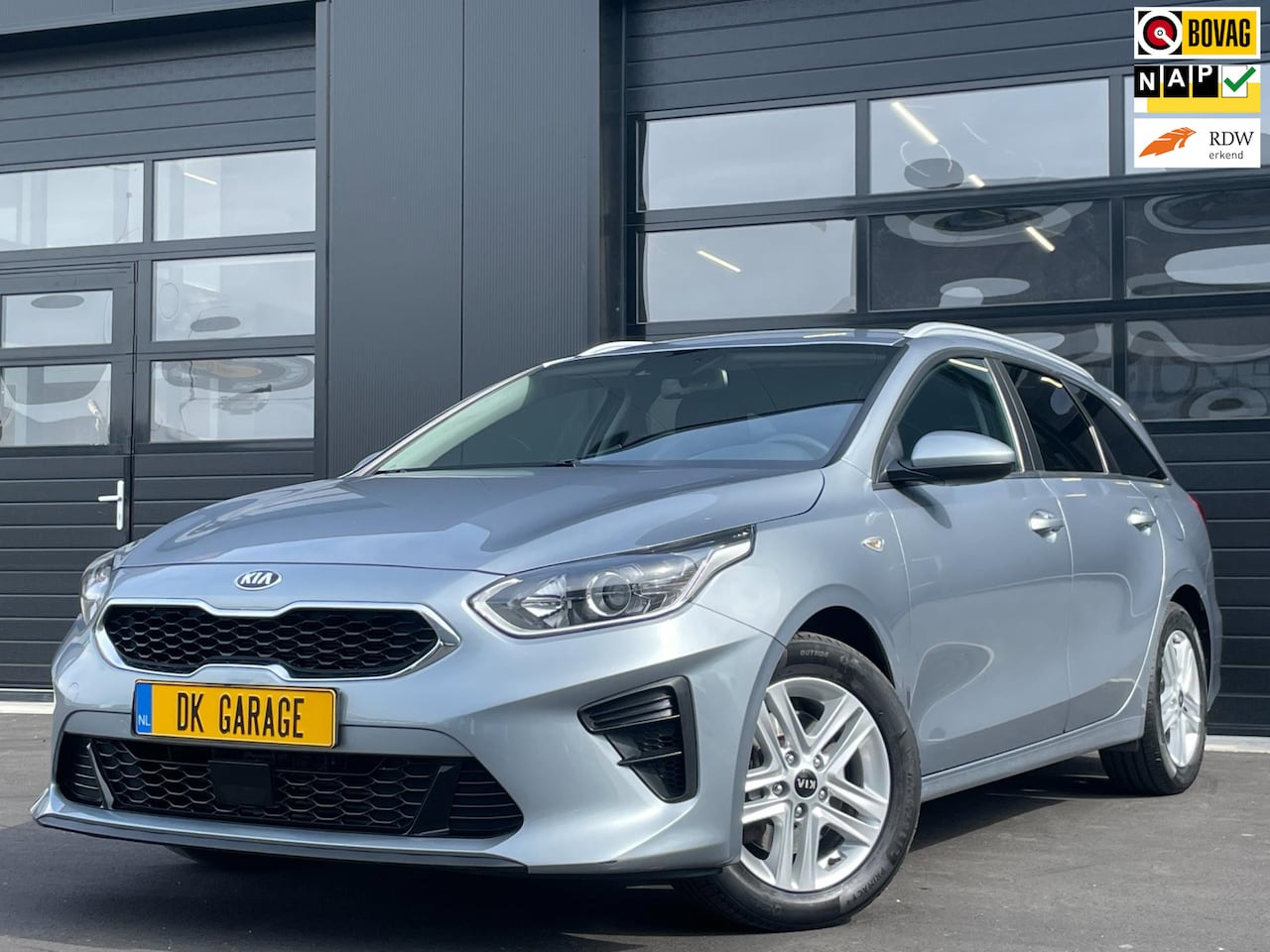 Kia Cee'd Sportswagon - Ceed 1.0 T-GDi DynamicLine|TREKHAAK|CARPLAY|STOEL-STUURVERWARM.|CAMERA|CLIMA|CRUISE|LANE-A - AutoWereld.nl
