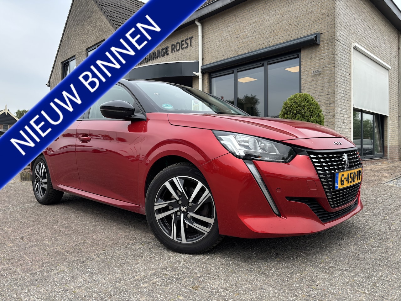 Peugeot 208 - 5DRS 1.2 Blue Lease Allure Trekhaak / Camera / Carplay - AutoWereld.nl