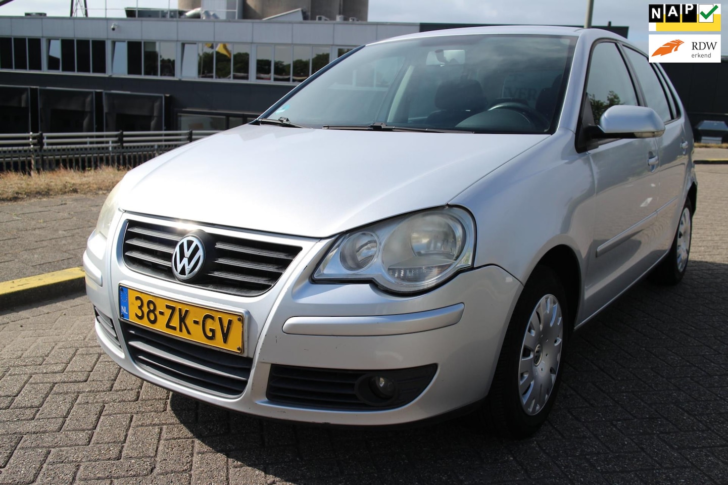 Volkswagen Polo - 1.4-16V Optive 1.4-16V Optive - AutoWereld.nl