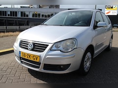 Volkswagen Polo - 1.4-16V Optive