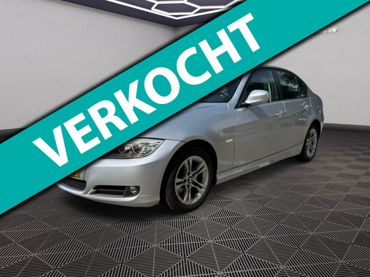 BMW 3-serie - 316i Black & Silver Line - AutoWereld.nl