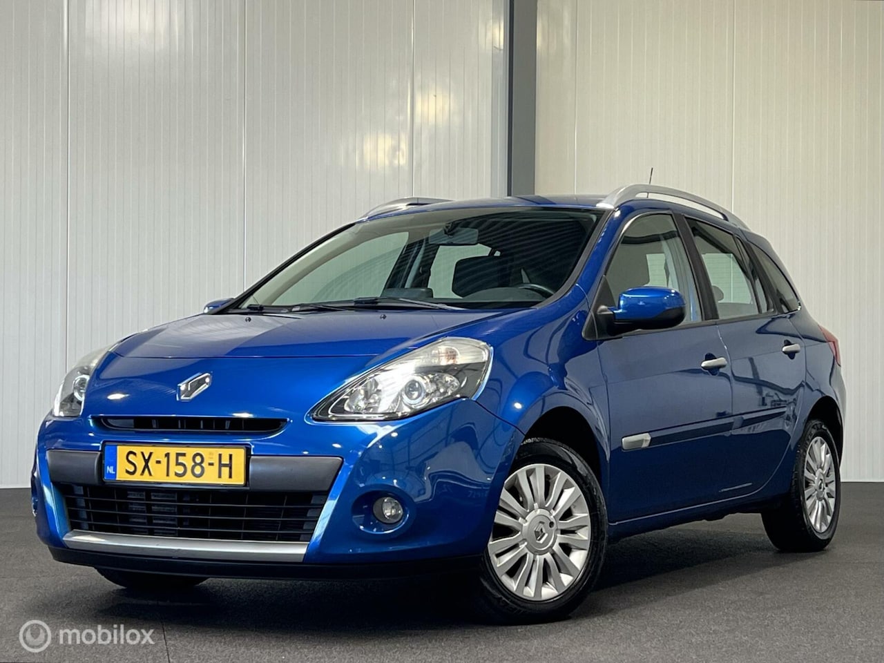 Renault Clio Estate - 1.2 TCE Special Line [ Navigatie airco BT audio facelift ] - AutoWereld.nl