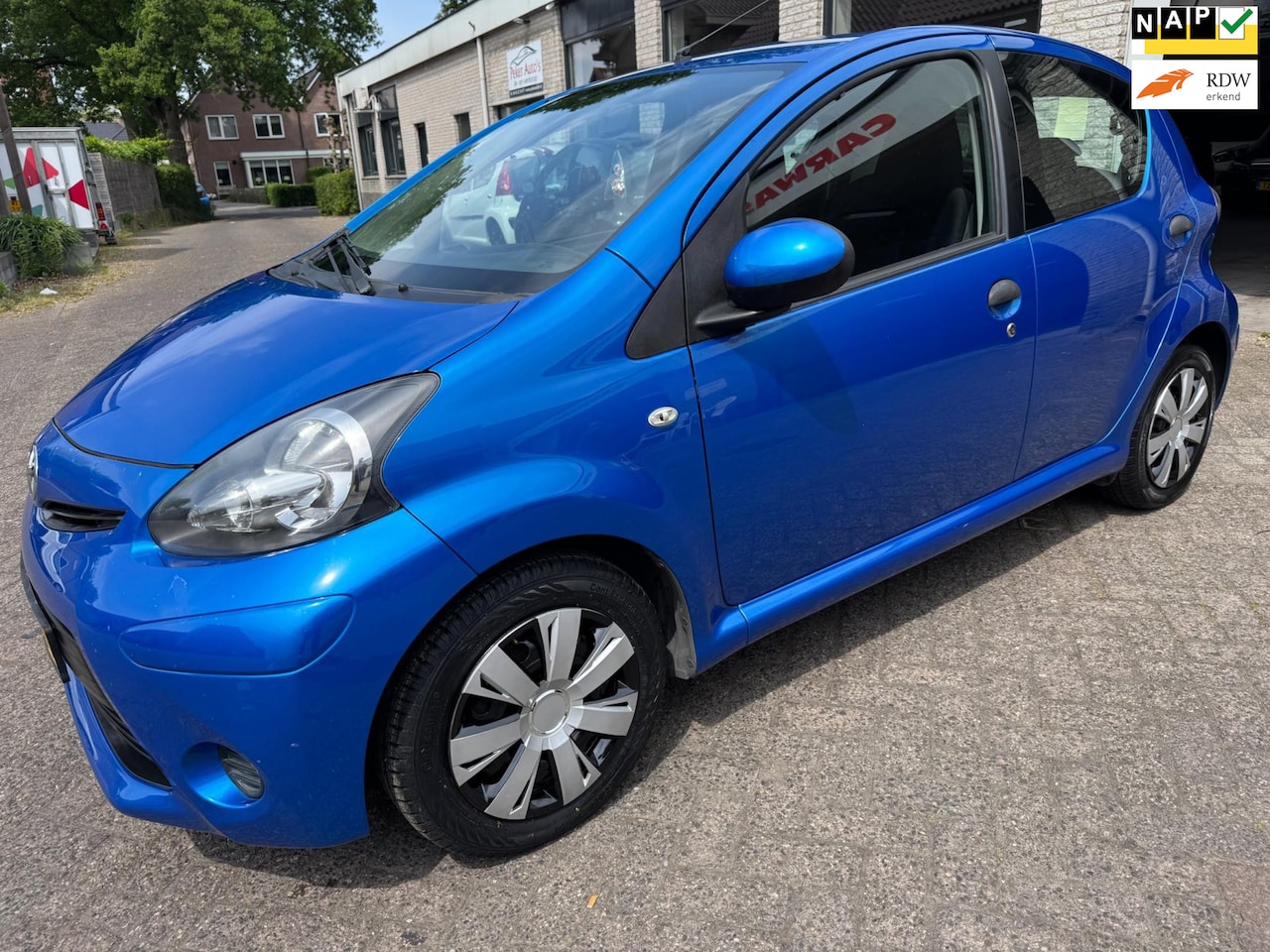 Toyota Aygo - 1.0 VVT-i Now AIRCO ORG 79323 KM NAP O.H BOEKJES VOLLEDIG ONDERHOUD GEHAD NW BANDEN - AutoWereld.nl