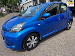Toyota Aygo - 1.0 VVT-i Now AIRCO ORG 79323 KM NAP O.H BOEKJES VOLLEDIG ONDERHOUD GEHAD NW BANDEN