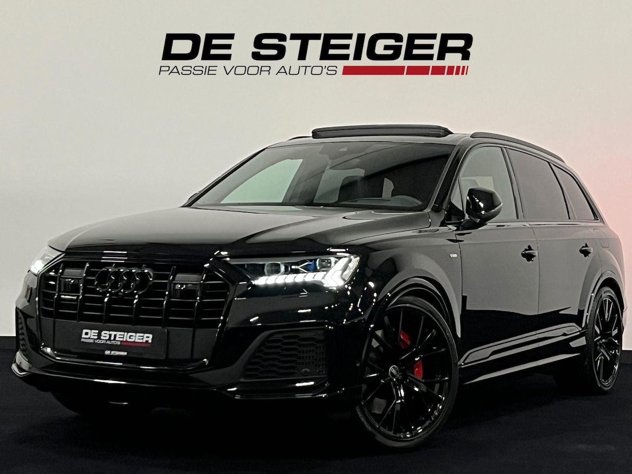 Audi Q7 - 55 TFSI e quattro S Competition Pano ACC RS Stoelen Trekhaak Luchtvering - AutoWereld.nl