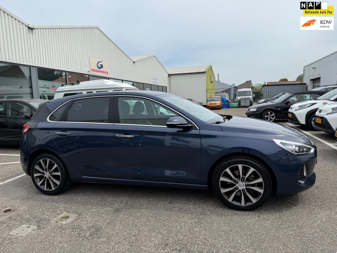 Hyundai i30 - 1.4 T-GDI Comfort NAVI | CLIMA | CRUISE | KEYLESS | SERVICE PASPOORT | CAMERA | NAP | APK - AutoWereld.nl