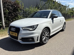Audi A1 - 1.2 TFSI S edition / S-LINE / NAVI / STOELVERWARMING / AIRCO