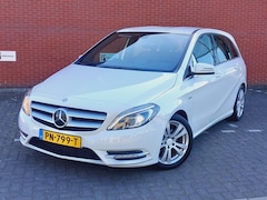 Mercedes-Benz B-klasse - B 180 122PK Navigatie/Leder/Pdc