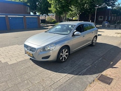 Volvo V60 - 2.4 D6 AWD Plug-In Hybrid Pure Limited Leder