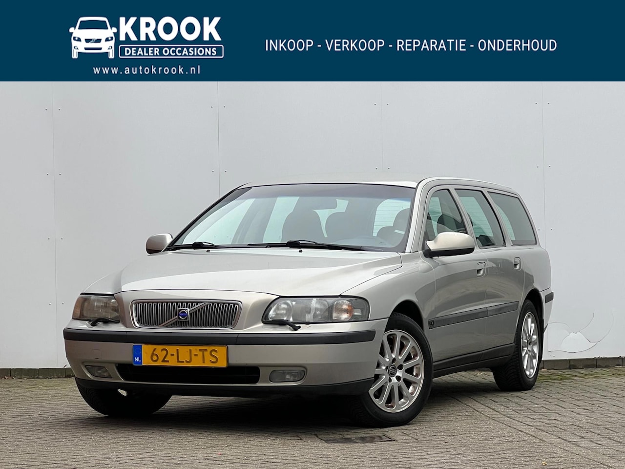 Volvo V70 - 2.4 Comfort Line | 2003 | Automaat | Trekhaak | - AutoWereld.nl