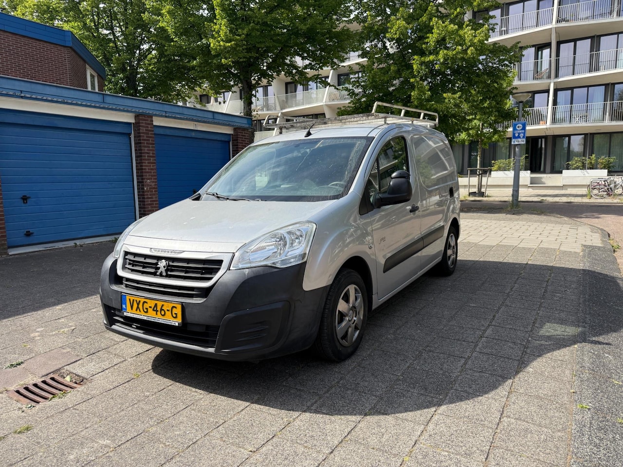 Peugeot Partner - 120 1.6 BlueHDi 75 Euro 6 Airco Imperiaal - AutoWereld.nl