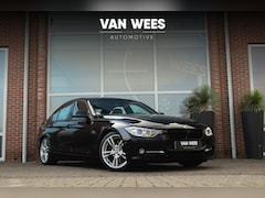 BMW 3-serie - 328i F30 Executive Sport-Line | 1e eigenaar | NL auto | Sportstuur | Xenon | PDC | Navi |