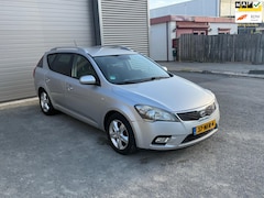 Kia Cee'd - 1.4 CVVT X-ecutive