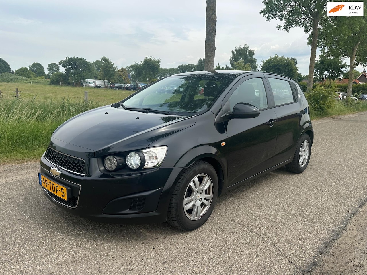 Chevrolet Aveo - 1.4 LT Automaat - AutoWereld.nl